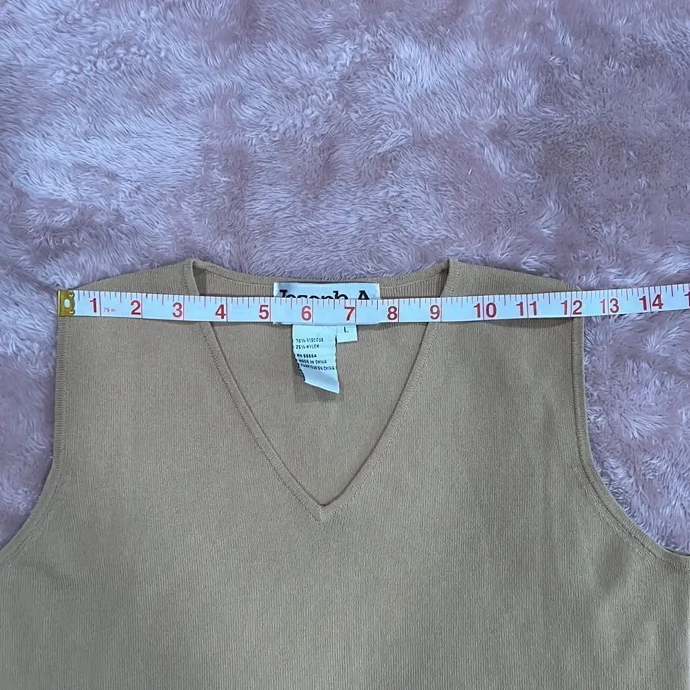 25. Joseph A. Cropped tank crochet bottom with beads Size L - Picture 8 of 9